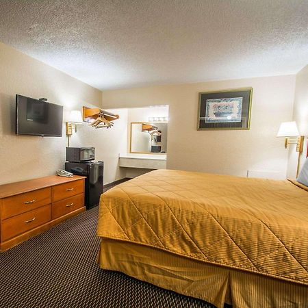 Rodeway Inn Fort Pierce I-95 Экстерьер фото
