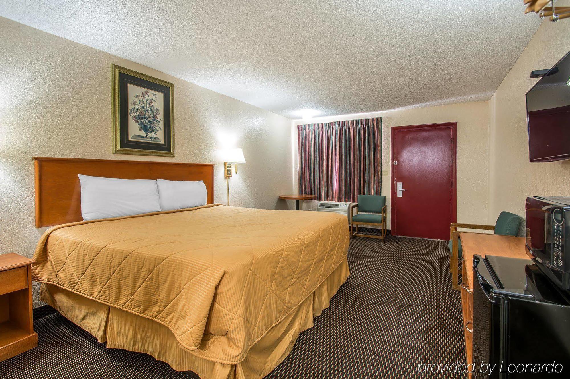 Rodeway Inn Fort Pierce I-95 Экстерьер фото